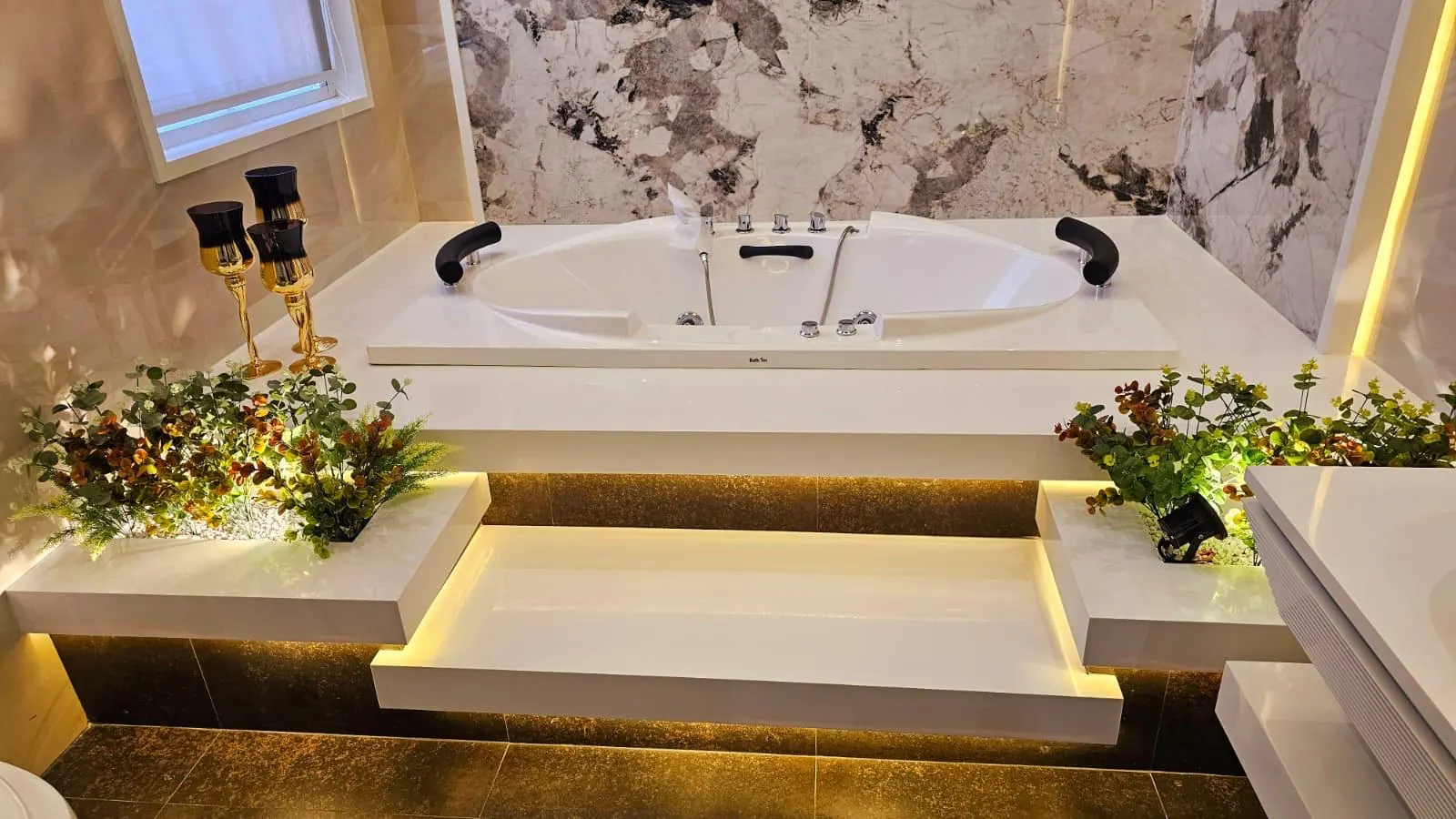 Bathtub Surrounds